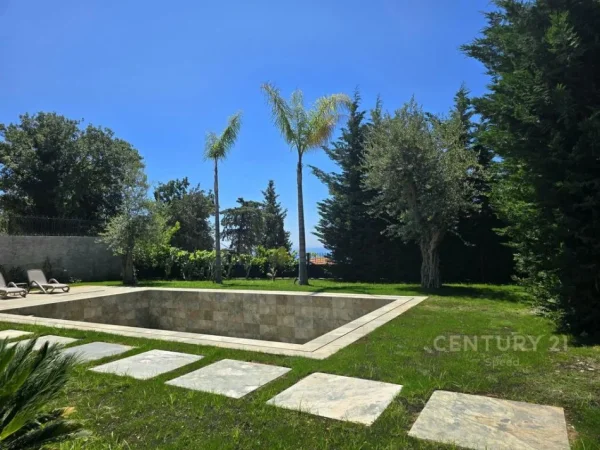 Dhermi - Palase, shitet Vile 5+1+Ballkon Kati 3, 250 m² 1.200.000 € 