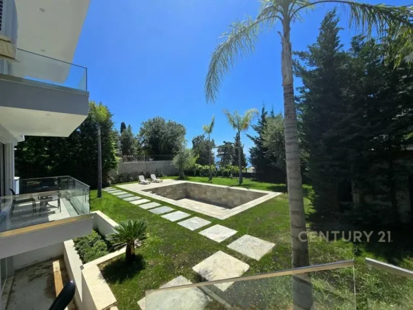 Dhermi - Palase, shitet Vile 5+1+Ballkon Kati 3, 250 m² 1.200.000 € 