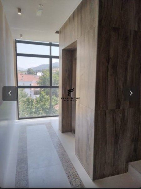 Korce, shitet apartament 1+1 Kati 3, 61 m² 82.000 € (KORCE)