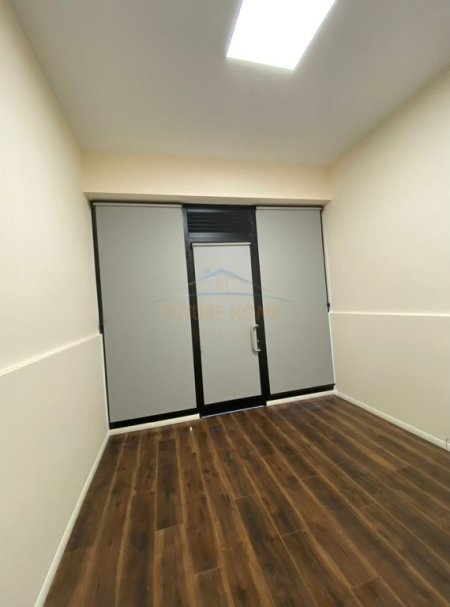 Tirane, shitet ambjent biznesi Kati 0, 15 m² 55.000 € (Komuna e Parisit)