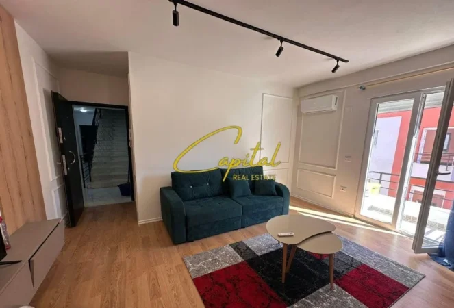 Tirane, jepet me qera apartament 1+1 Kati 3, 70 m² 550 € (SELITE)