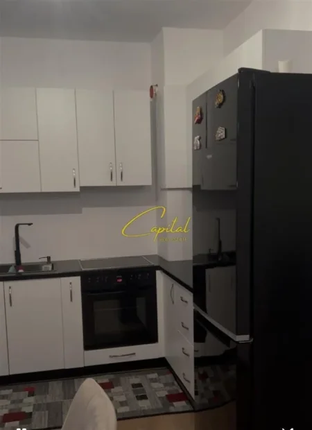 Tirane, shitet apartament 1+1 Kati 8, 190 m² 135.000 € (ASTIR)