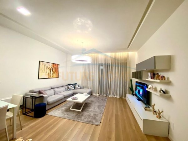 Tirane, jepet me qera apartament 2+1 Kati 2, 127 m² 900 € (Rruga Panorama)