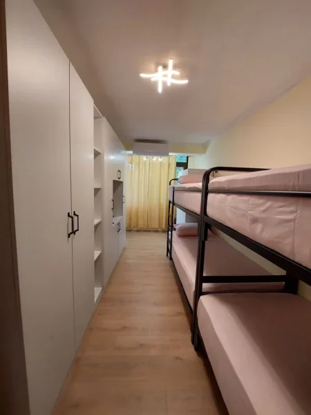 Tirane, shes apartament 2+1+Ballkon Kati 5, 101 m² 299.000 € (myslym shyri)