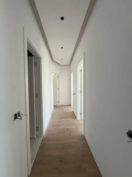 Tirane, shitet apartament 3+1+Ballkon , 139 m² 320.000 € 