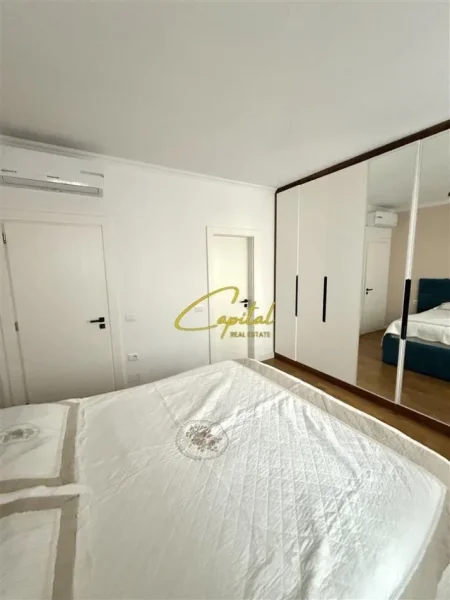 Tirane, jepet me qera apartament 2+1 Kati 4, 110 m² 1.000 € (VILAT GJERMANE)