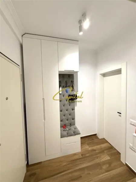 Tirane, jepet me qera apartament 2+1 Kati 4, 110 m² 1.000 € (VILAT GJERMANE)