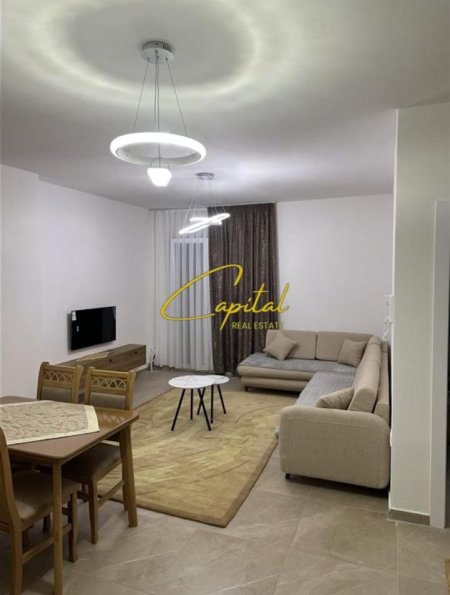 Tirane, jepet me qera apartament 1+1 Kati 9, 65 m² 400 € (ASTIR)