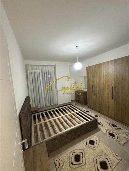 Tirane, jepet me qera apartament 1+1 Kati 9, 65 m² 400 € (ASTIR)