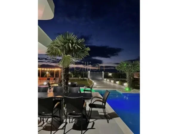 DURRES ,SHITET VILE+BIZNES, 713.000 €