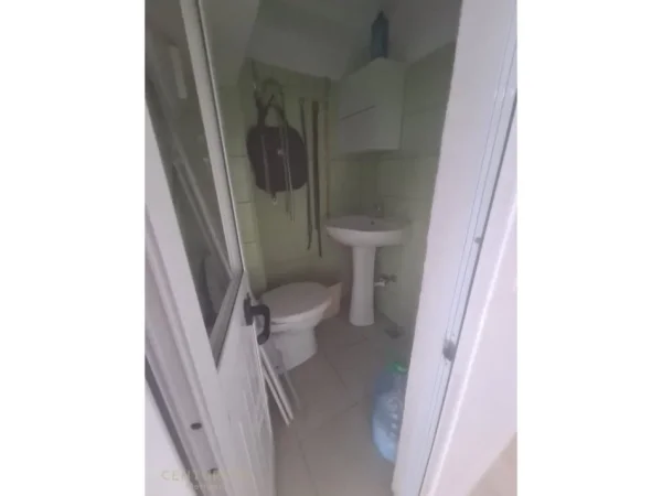 Tirane, jepet me qera ambjent biznesi Kati 0, 36 m² 900 € (Blloku)