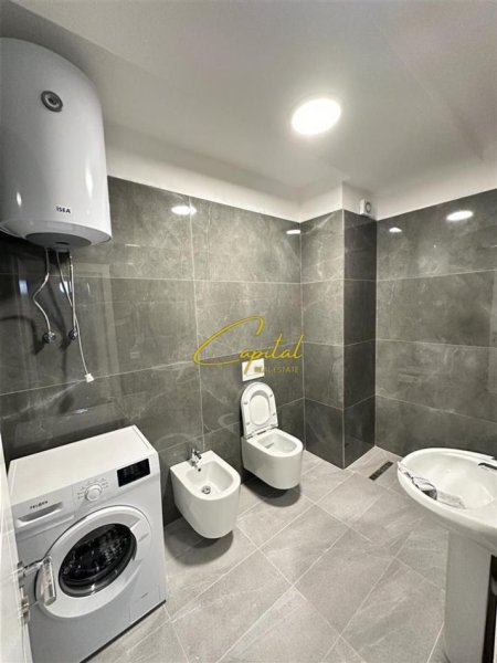 Tirane, jepet me qera apartament 2+1 Kati 8, 100 m² 600 € (ASTIR)
