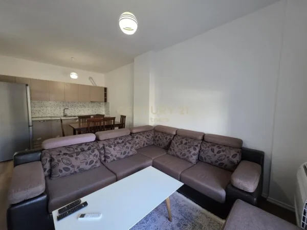 Tirane, jepet me qera apartament 1+1 Kati 2, 64 m² 450 € (Porcelan)