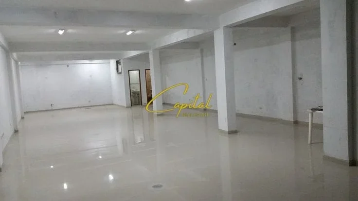 Tirane, jepet me qera ambjent biznesi Kati 0, 150 m² 1.000 € (ASTIR)