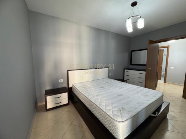 Tirane, jepet me qera apartament 2+1 Kati 7, 76 m² 520 € 