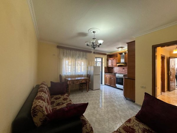 Tirane, jap me qera apartament 2+1 Kati 5, 81 m² 500 € 
