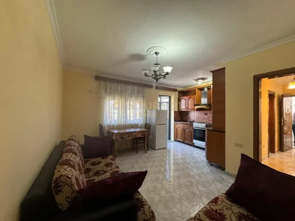 Tirane, jap me qera apartament 2+1 Kati 5, 81 m² 500 € 