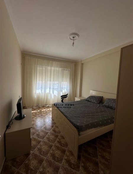 Tirane, jepet me qera apartament 2+1+Ballkon Kati 7, 110 m² 480 € (ASTIR)