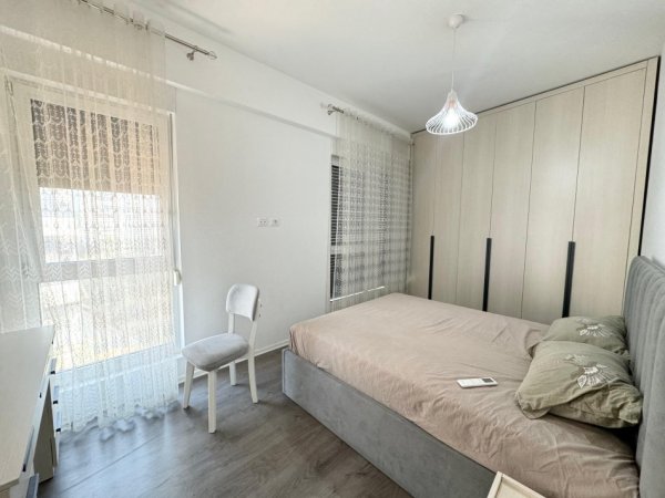 Tirane, jepet me qera apartament 2+1+Ballkon Kati 4, 97 m² 700 € (Rruga ndre mjeda)
