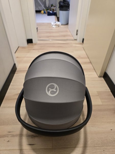 Tirane, shes Cybex Cloud T Car Seat 180 €