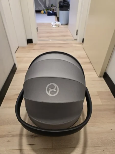 Tirane, shes Cybex Cloud T Car Seat 180 €