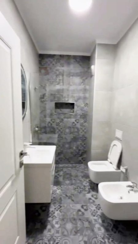Tirane, jepet me qera apartament 2+1 Kati 8, 100 m² 700 € (don bosko)
