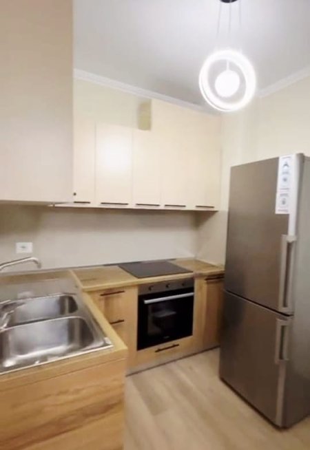 Tirane, jepet me qera apartament 2+1 Kati 8, 100 m² 700 € (don bosko)