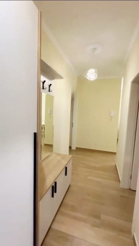 Tirane, jepet me qera apartament 2+1 Kati 8, 100 m² 700 € (don bosko)