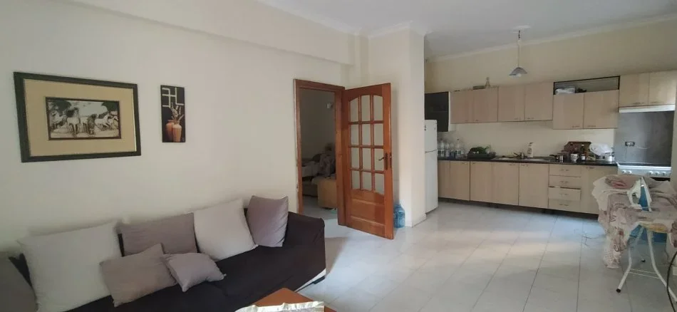 Tirane, shitet apartament 2+1+Aneks+Ballkon Kati 2, 120 m² 200.000 € (Rruga Margarita Tutulani)