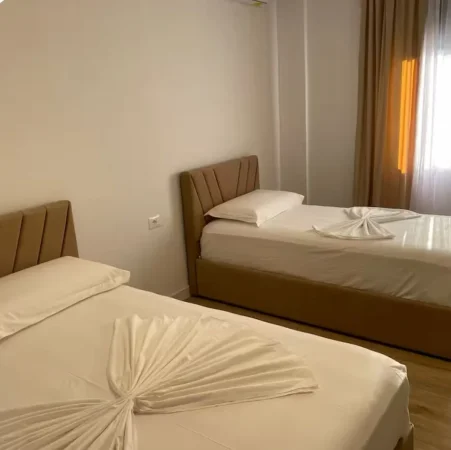 Apartament me qera Gjiri Lalëzit 2+1 Kapaciteti 5-7 persona