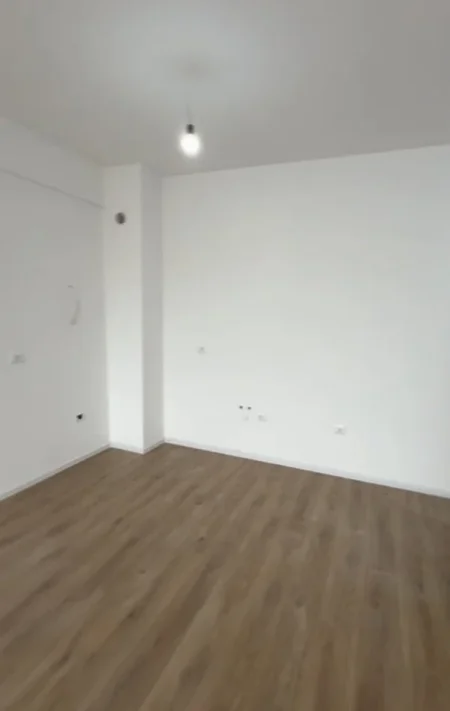 Tirane, shitet apartament 1+1 Kati 2, 61 m² 85.000 € 