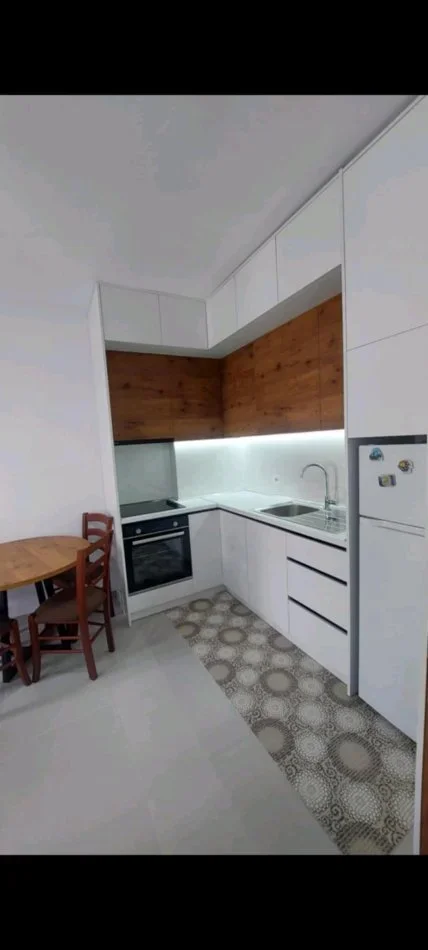 Golem, jepet me qera apartament 1+1 Kati 2, 55 m² 400 € (Rruga Kristal, Golem, Albania)