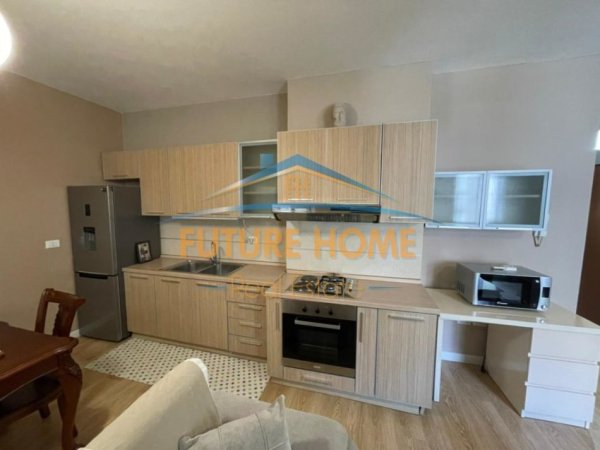 Tirane, jepet me qera apartament 1+1+BallkonK+ Post Parkimi, ati 2, 87 m² 650 € (Rruga Eduart Mano, Kopshti Zoologjik)