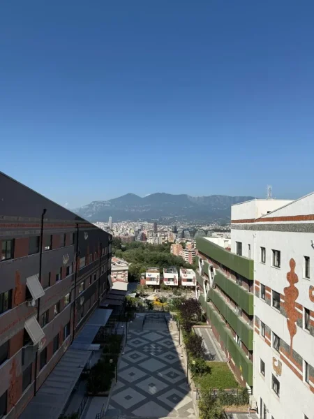 Tirane, shes apartament 3+1 Kati 4, 205 m² 399.000 € (Rezidenca Kodra e Diellit)