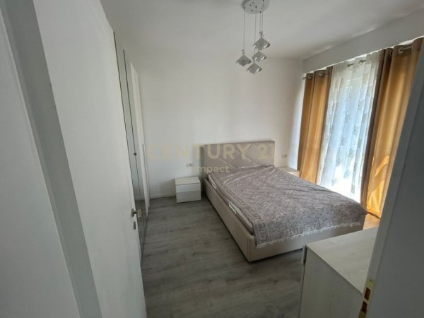 Tirane, jepet me qera apartament 2+1+Ballkon Kati 3, 68 m² 650 € (Rruga 5 Maji)