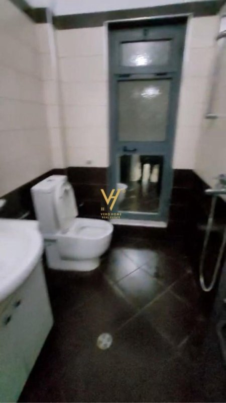 Tirane, jepet me qera apartament 1+1+Ballkon Kati 2, 55 m² 350 € (PALLATI ME SHIGJETA)