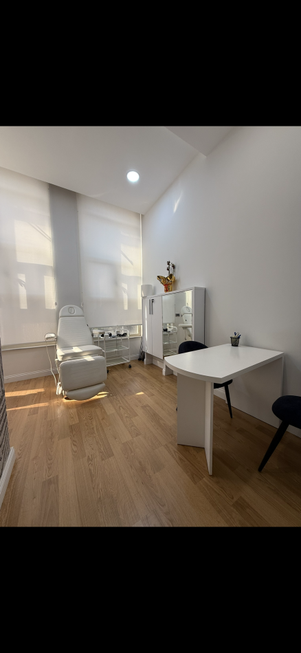 Tirane, shes ambjent biznesi Kati 2, 100 m² 150.000 € 