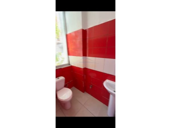 Durres, jepet me qera ambjent biznesi Kati 0, 47 m² 400 € (URA DAJLANIT,DURRES)