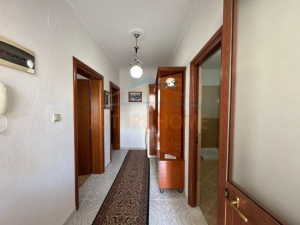 Tirane, jepet me qera apartament 1+1 Kati 2, 70 m² 350 € (Kodra e Priftit)