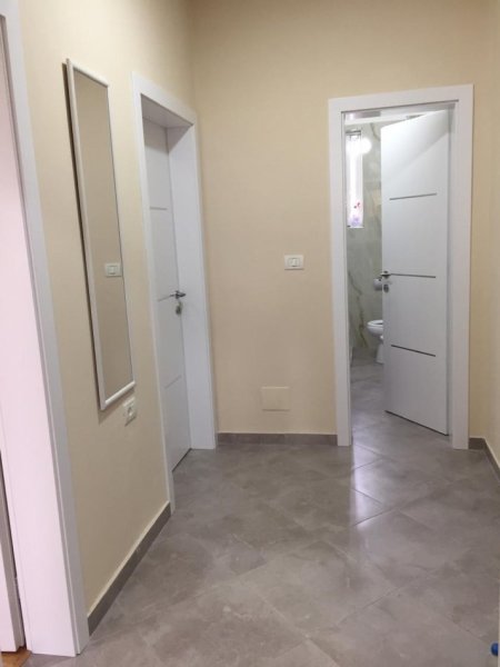 Tirane, jepet me qera apartament 2+1 Kati 5, 77 m² 510 € (Rruga Ferit Xhajko)