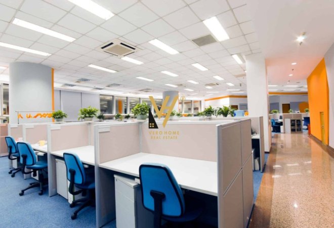 Tirane, jepet me qera zyre Kati 12, 1.050 m² 17.500 € (BLLOK)