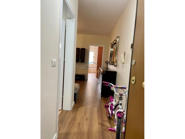 Tirane, shitet apartament 1+1+Ballkon Kati 10, 64 m² 155.000 € (Komuna e Parisit)