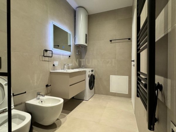 Durres Plazh, shitet apartament 1+1 Kati 8, 65 m² 129.000 € (Plazh Iliri)