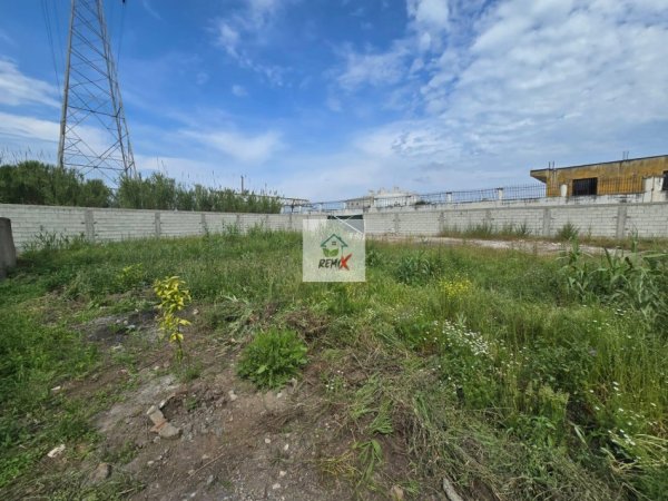Durres, jepet me qera toke , 1.000 m² 
