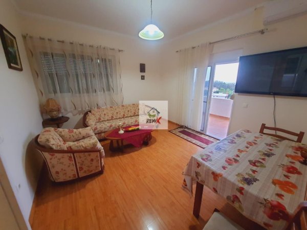 Durres, jepet me qera Vile 1+1+Aneks+Ballkon Kati 2, 100 m² 300 € 
