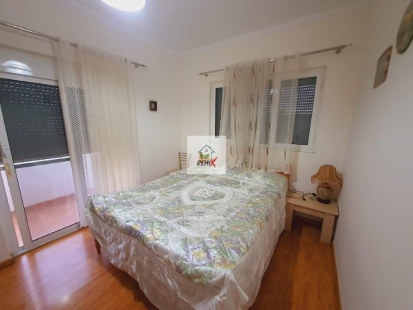 Durres, jepet me qera Vile 1+1+Aneks+Ballkon Kati 2, 100 m² 300 € 