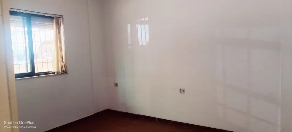 Tirane, shes apartament 2+1 Kati 0, 103 m² 165.000 € (Eduard mano)