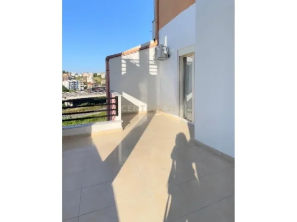 Durres, shitet apartament 1+1 Kati 6, 70 m² 75.000 € (Plazh Plepa)