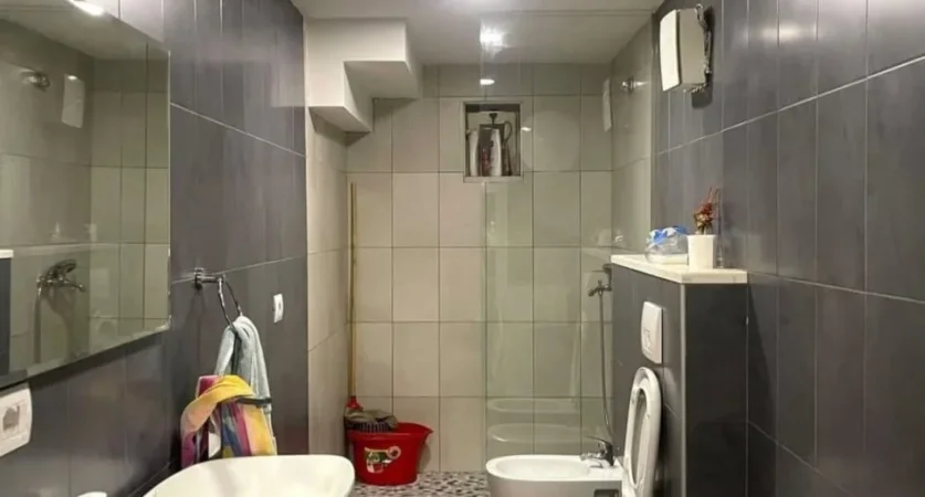 Tirane, shitet apartament 2+1 , 112 m² 166.000 € (Golden park)