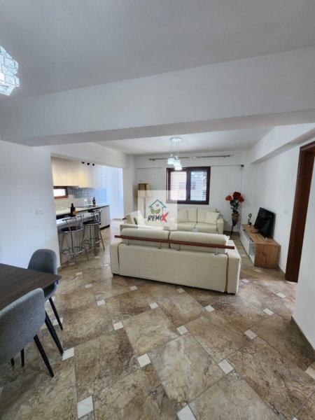 Durres, jepet me qera apartament 2+1+Aneks+Ballkon , 90 m² 